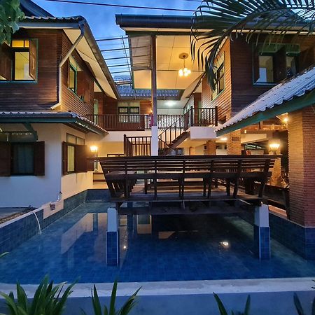 Tepbunthomhouse Ayutthaya Apartment Exterior photo