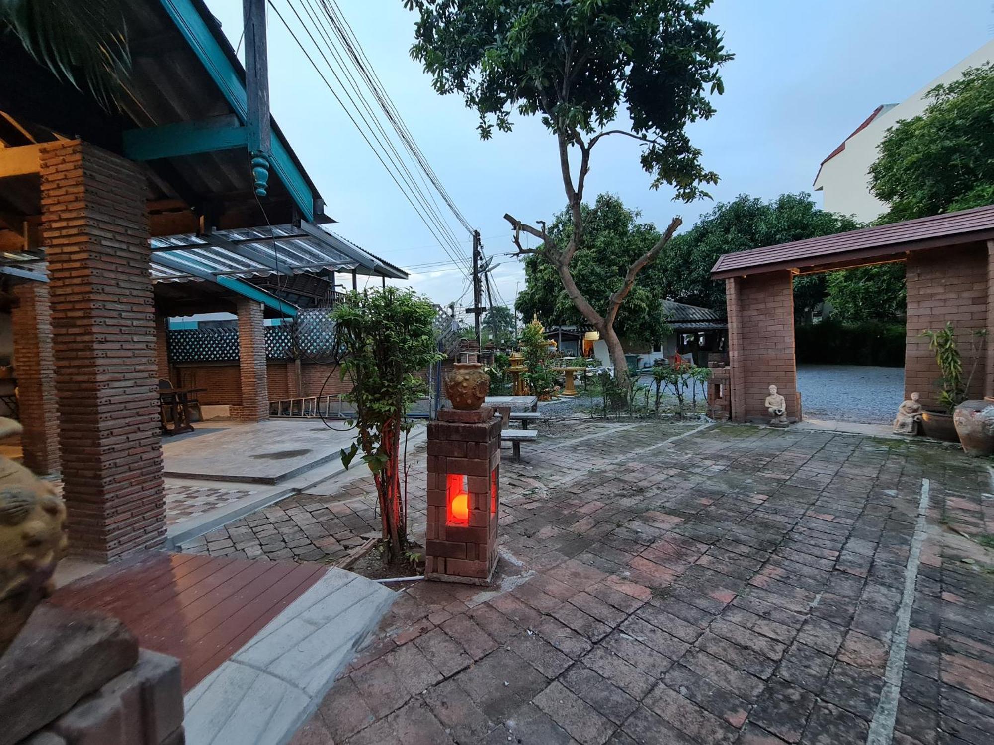 Tepbunthomhouse Ayutthaya Apartment Exterior photo