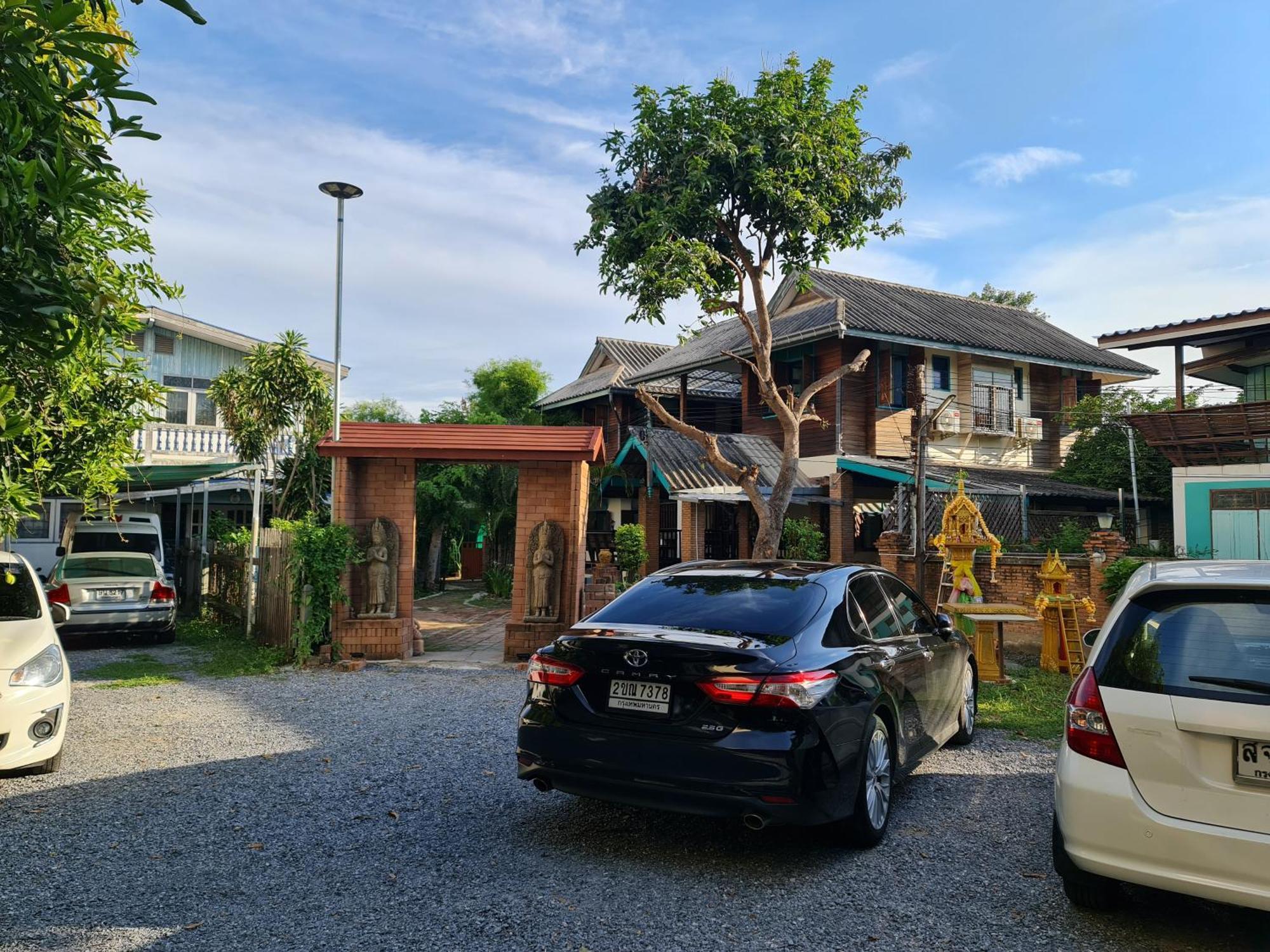 Tepbunthomhouse Ayutthaya Apartment Exterior photo