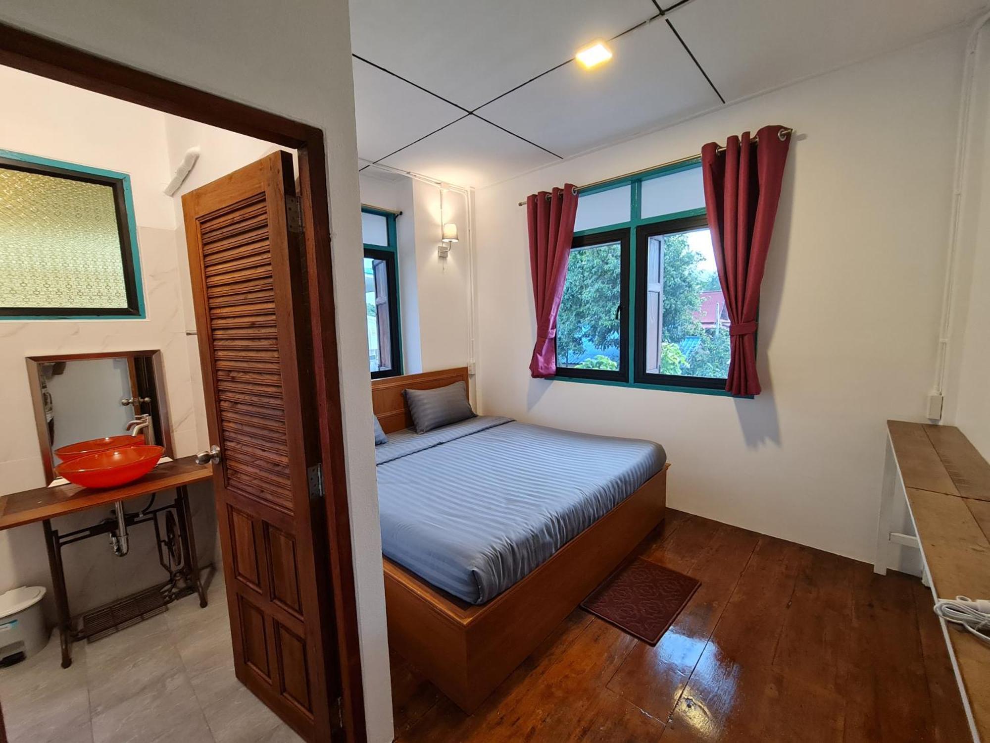 Tepbunthomhouse Ayutthaya Apartment Exterior photo